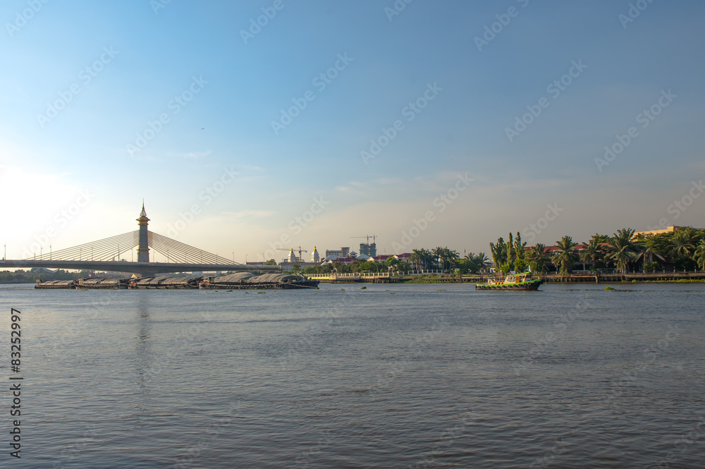Fototapeta premium Boats carrying sand. chaophraya River, Nonthaburi, Thailand