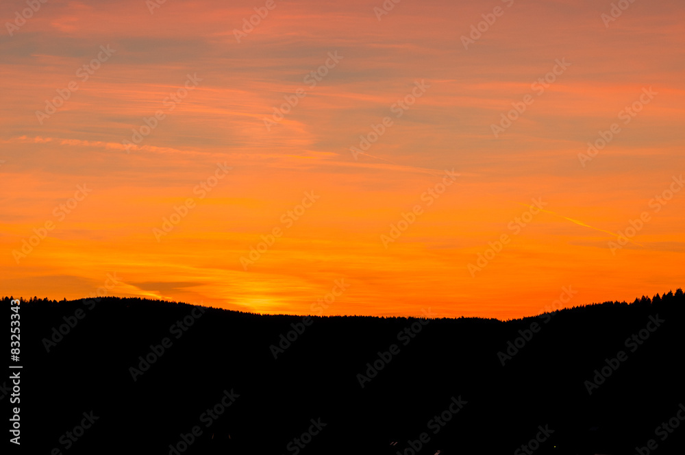 Sonnenuntergang_Berge_Wald Sonnenuntergang_Berge_Wald