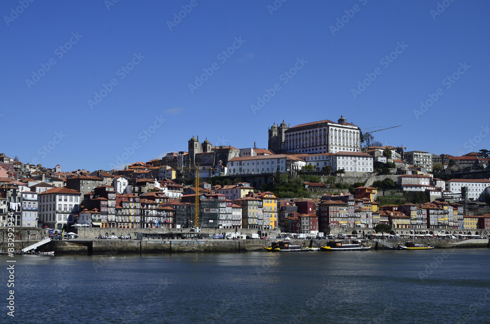 Uferpanorama von Porto am Douro