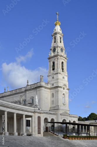 Basilika und Kreuzgang in Fatima