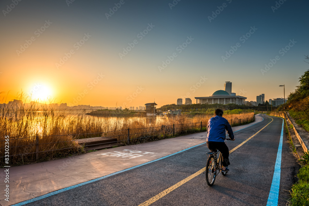 Fototapeta premium Seoul Cyclist