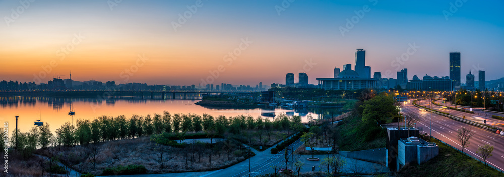 Fototapeta premium Seoul Sunrise