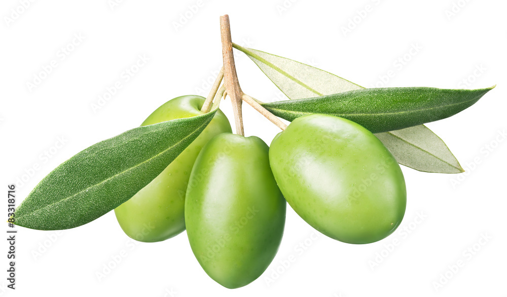 Obraz premium Green olives with leaves on a white background.