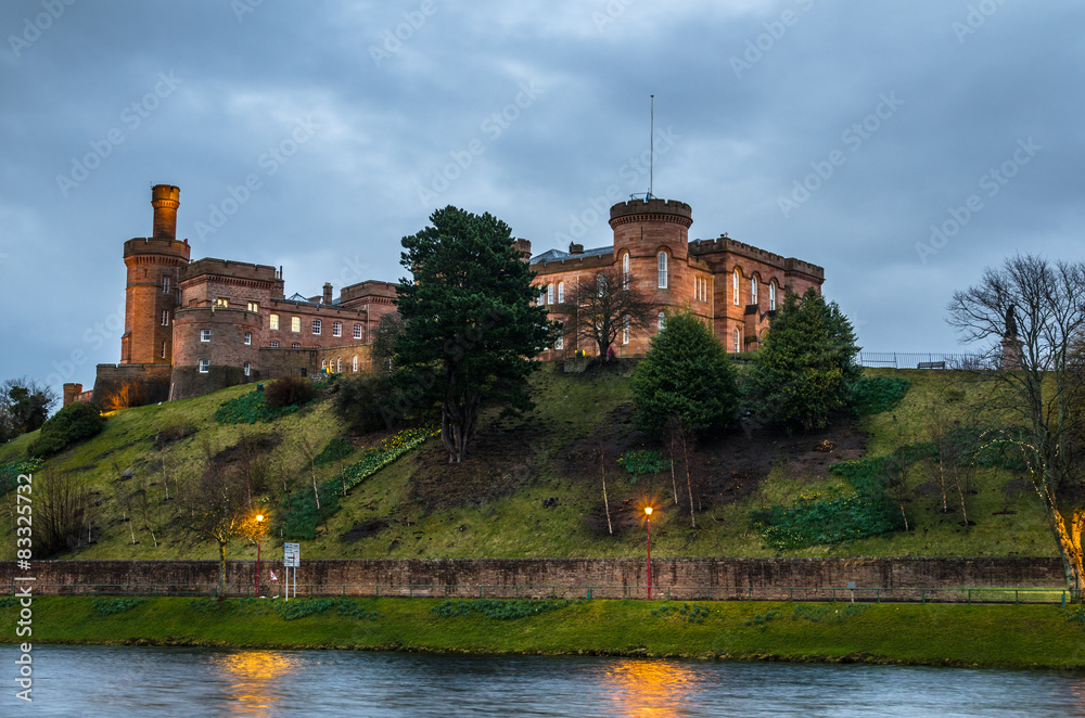 Fototapeta premium Inverness Castle on A Cloudy Winter Night