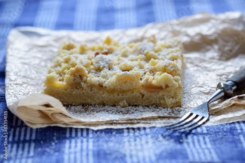 Streuselkuchen, vegan photo