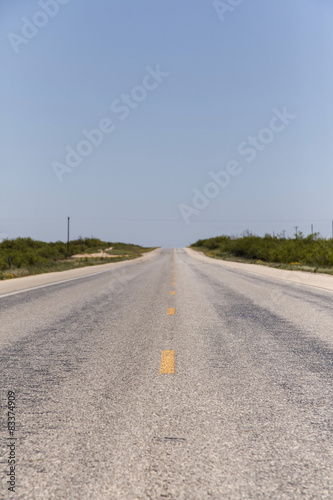 Tableau sur toile lange Straße zum Horizont