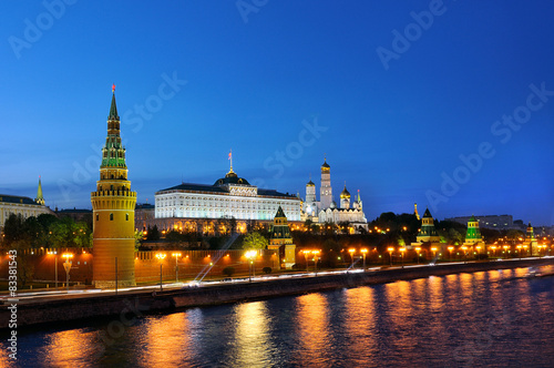 Night view of the Moscow Kremlin and Moscow river
