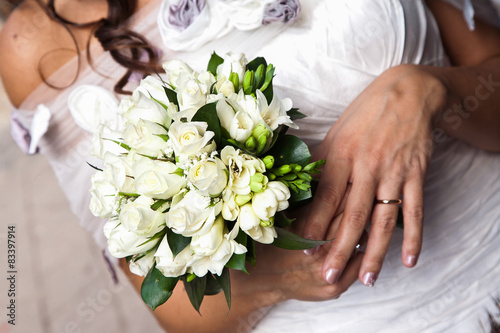 Bouquet di nozze e sposa photo