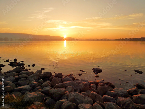 Steine im Sonnenuntergang Bodensee 