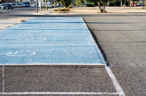 Plazas de aparcamiento para minusvalidos