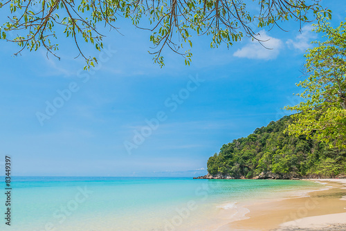 Tropical beach © siraphol