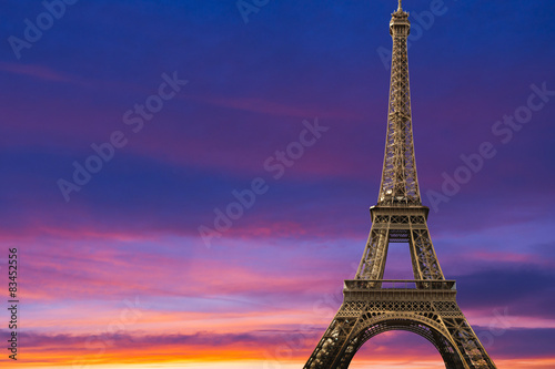 Eiffel Tower, Paris, France © somchaij
