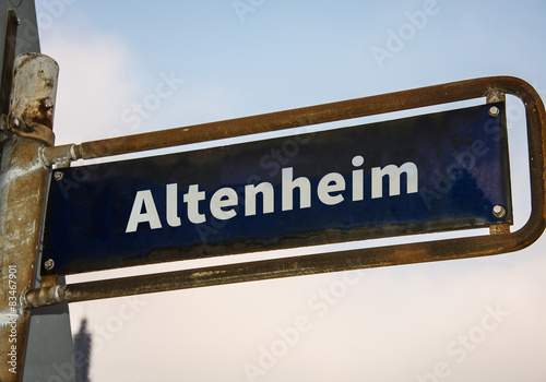 Strassenschild 47 - Altenheim