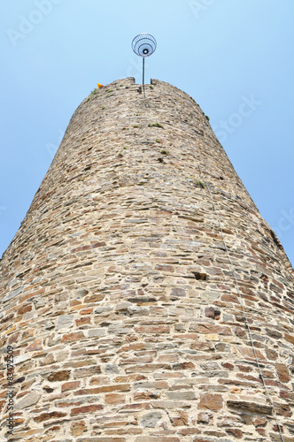 Burgturm in Alken an der Mosel mit Katapult photo