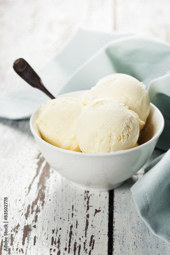 Vanilla ice-cream Vanilla ice-cream