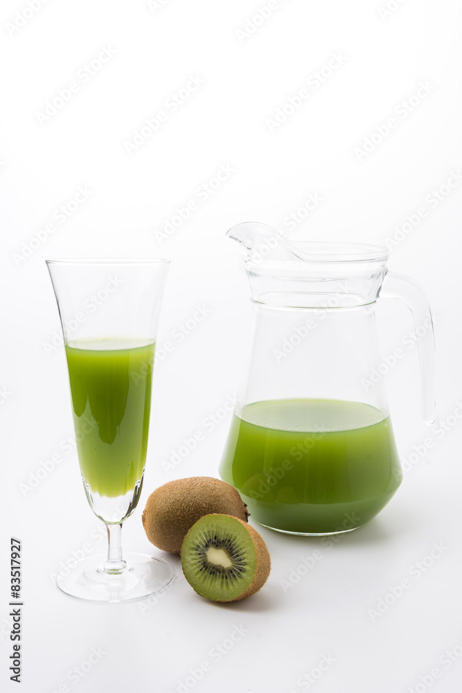 Kiwi fruit and kiwi juice Kiwi fruit and kiwi juice