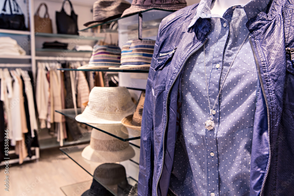Naklejka premium store