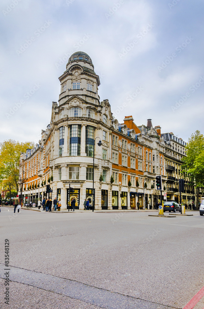 Fototapeta premium Traditional London Old Building hear Harrods shopping house