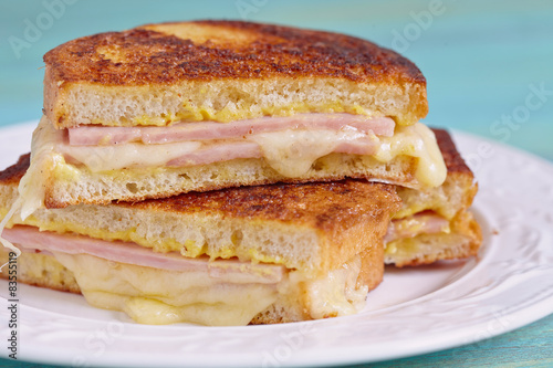 Monte Cristo sandwich