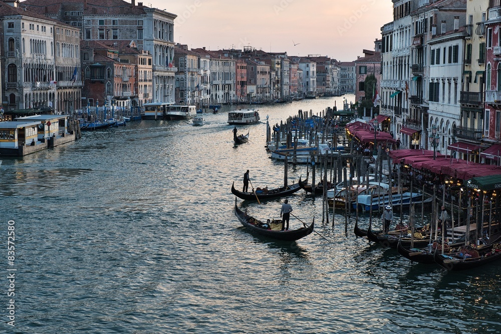 Gondeln auf dem Canal Grande | Venedig 