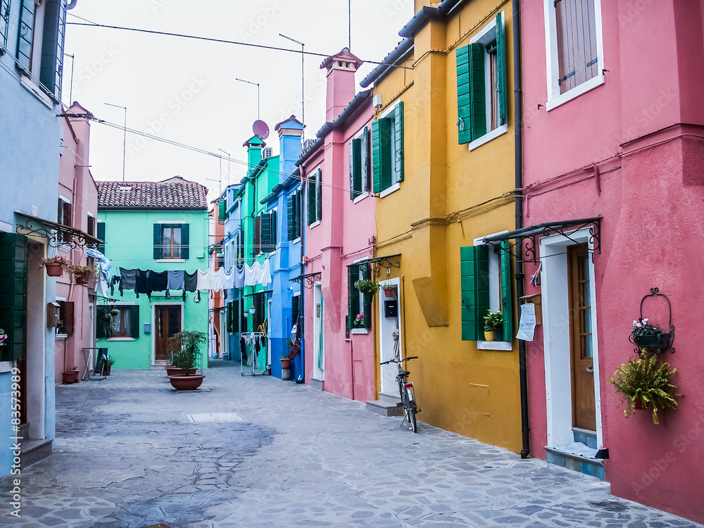 Venise Burano et ces façades colorées