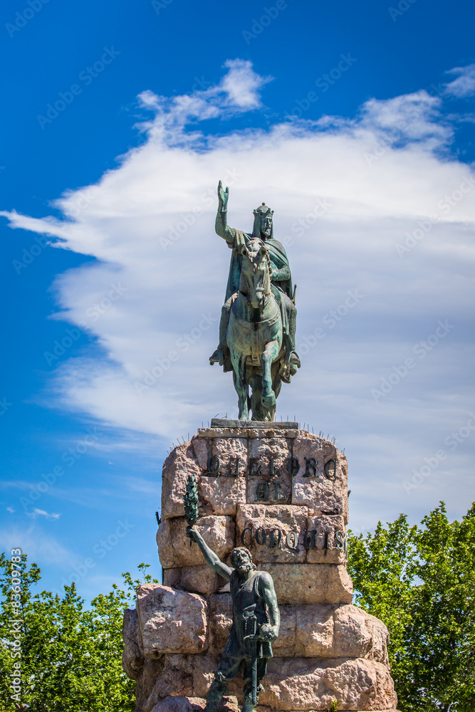 Bold Statue of King Jaume