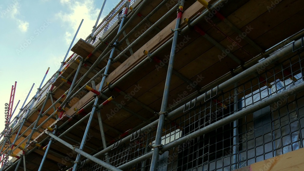 Construction site (scaffolding) Construction site (scaffolding)