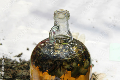 How to Ratafia, the typical liquor herbs Catalan