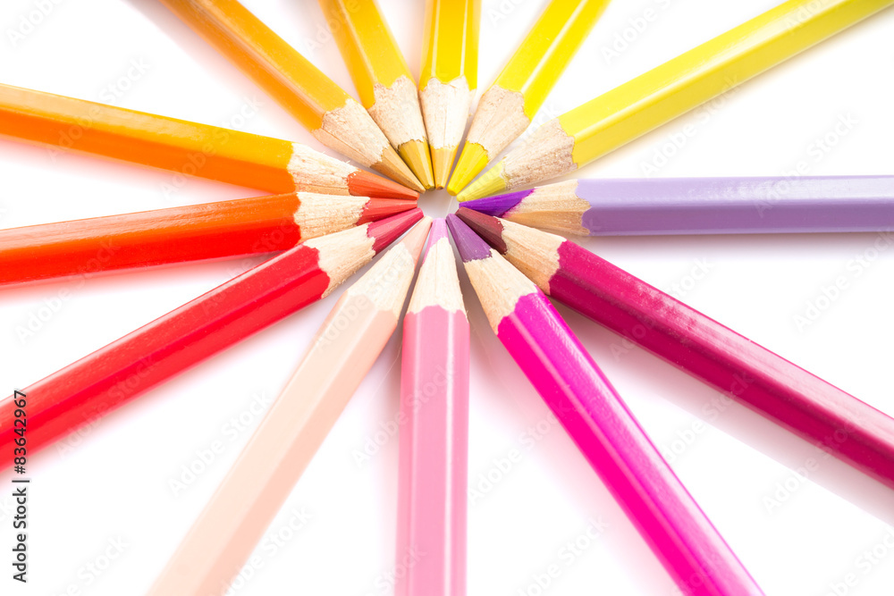 Naklejka premium Color pencils arrangement in circle