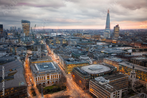 Canvas Print LONDON, UK - JANUARY 27, 2015: Night streets