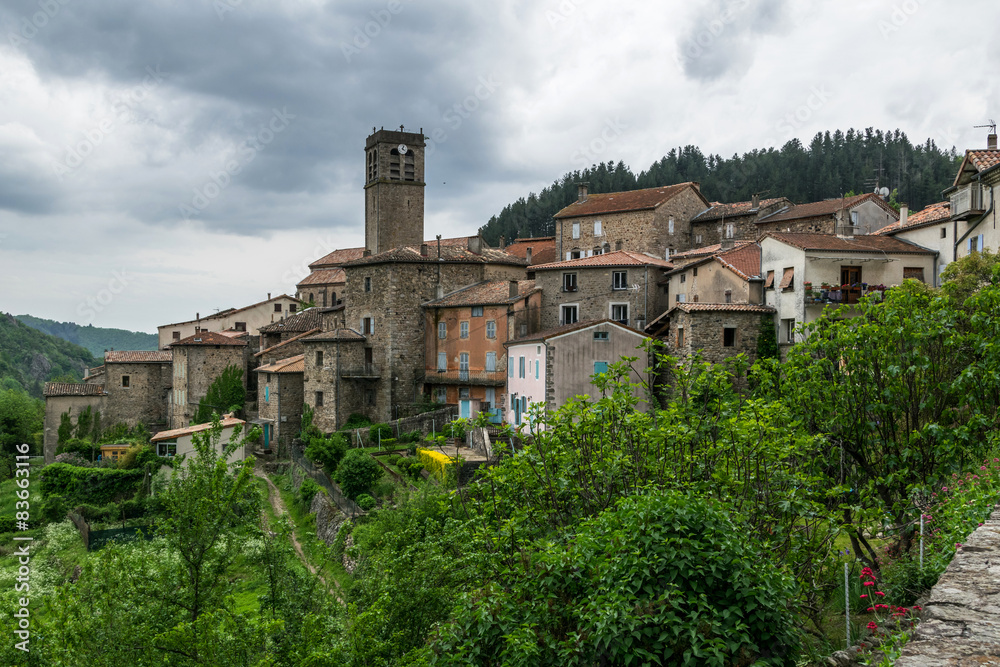 Fototapeta premium Village Antraigues-sur-Volane