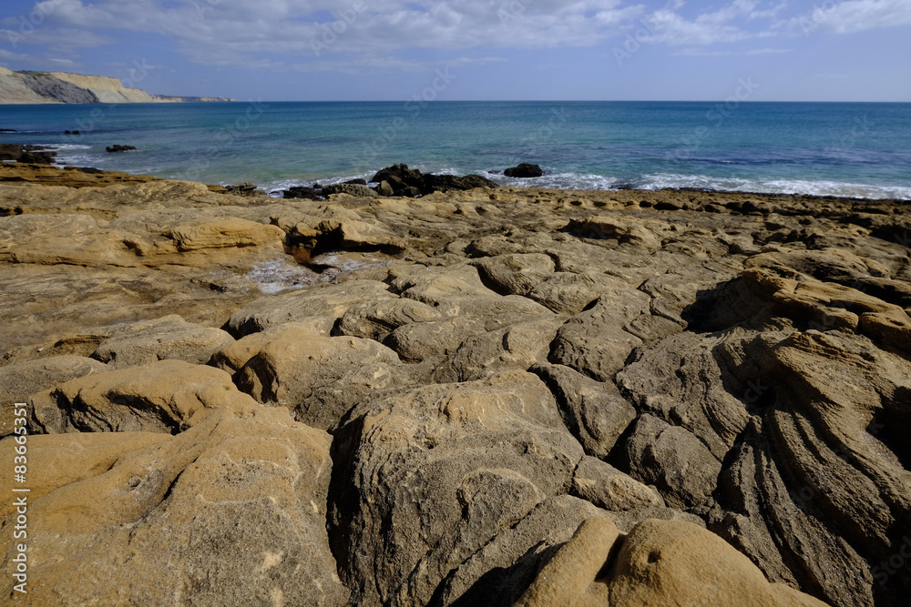 Felsküste am Atlantik zwischen Burgau und Luz, Algarve, Portuga Felsküste am Atlantik zwischen Burgau und Luz, Algarve, Portuga