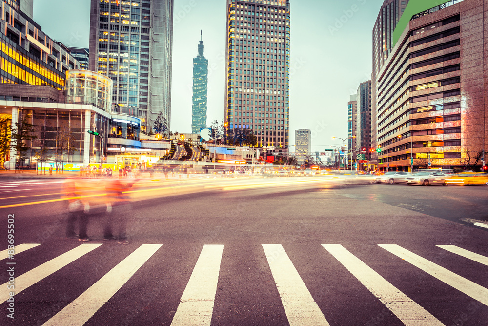 Fototapeta premium traffic blur motion in modern city street