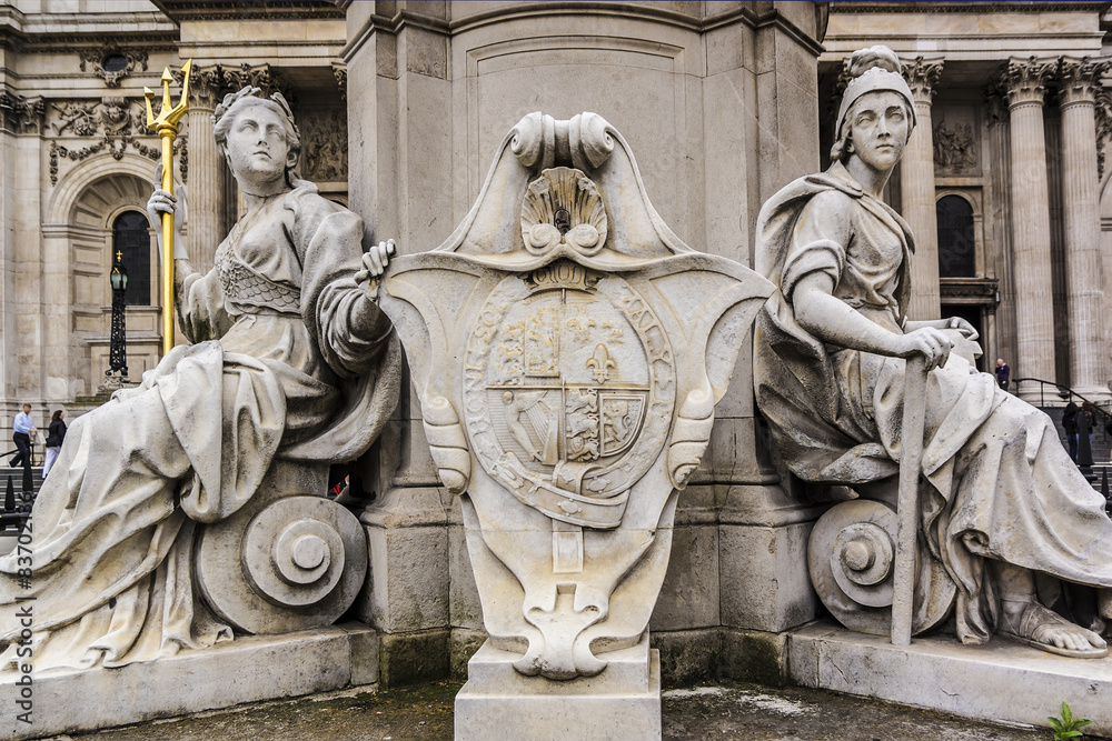 Monument of Queen Anne in front of St. Paul's Cathedral, London.