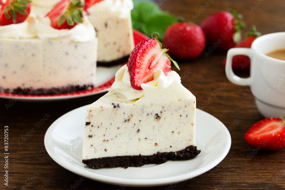 Creamy cheesecake with chocolate Oreo biscuits and strawberries. Creamy cheesecake with chocolate Oreo biscuits and strawberries.