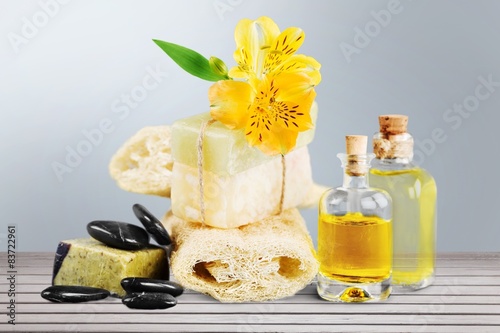 Alternative, aroma, aromatherapy.