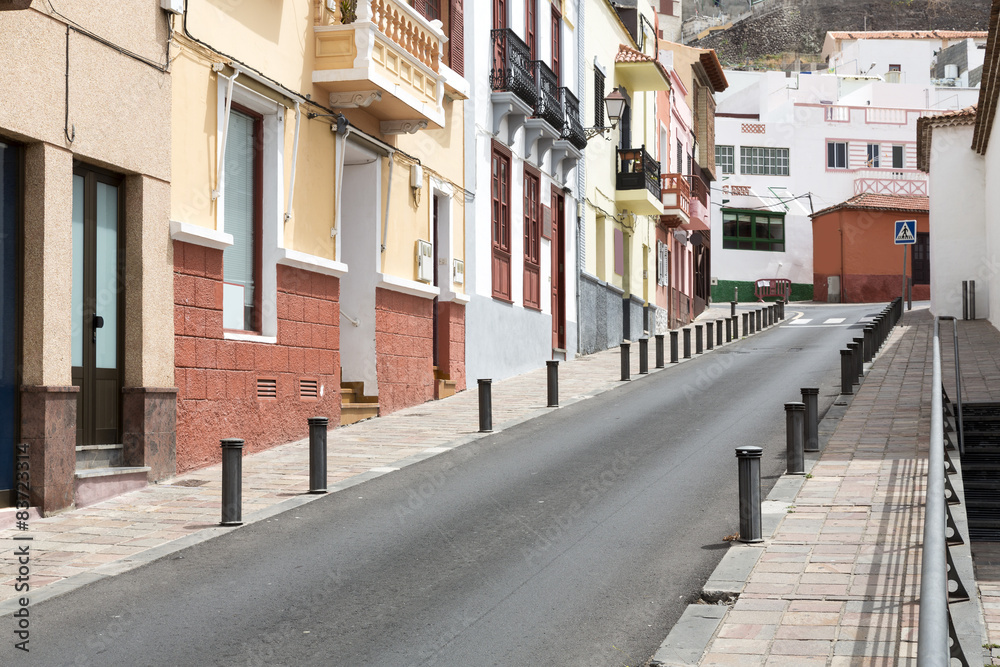 Malerische Straße in San Sebastian auf La Gomera