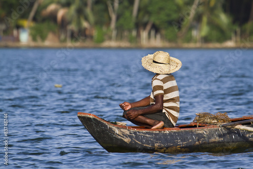 Tableau sur toile Traditional fisherman in Batticaloa, Sri Lanka