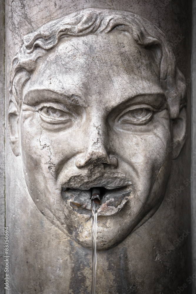 Fountain with face