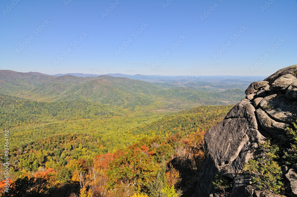 Naklejka premium Mountain overlook