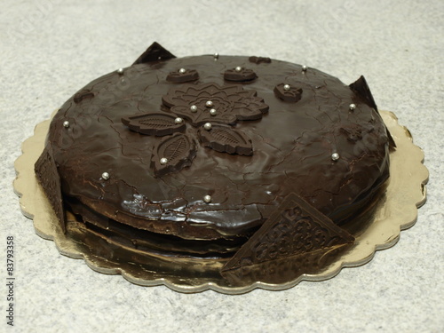 Torta Mud Cake in pasta di zucchero photo