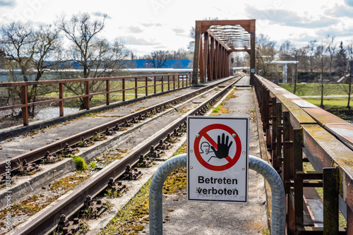 Alte DDR Eisenbahnbrücke