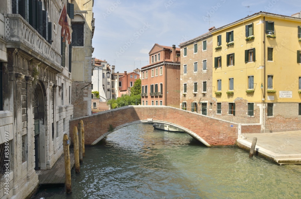 Bridge San Agostin in Venice, Italy