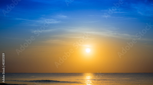 Sunrise over caribbean sea © Maciej Czekajewski
