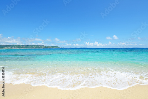 コマカ島の美しいビーチ © sunabesyou
