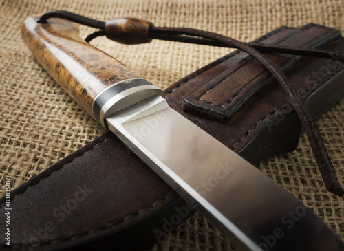 details of the hunting knife