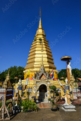 Phra That Chae Haeng royal temple 