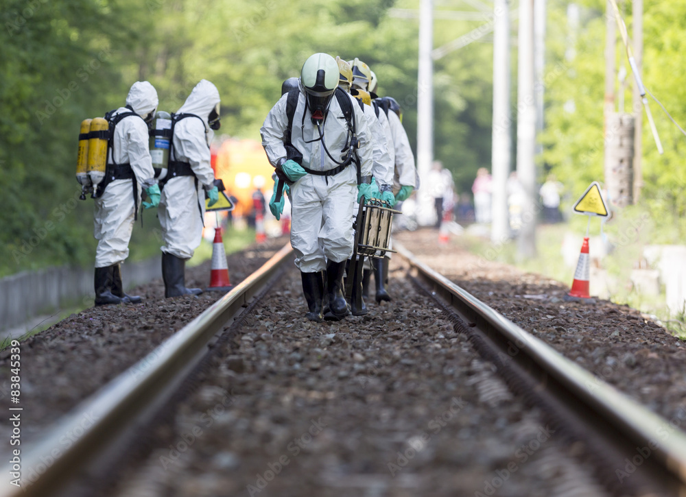 Obraz premium Toxic chemicals and acids emergency team