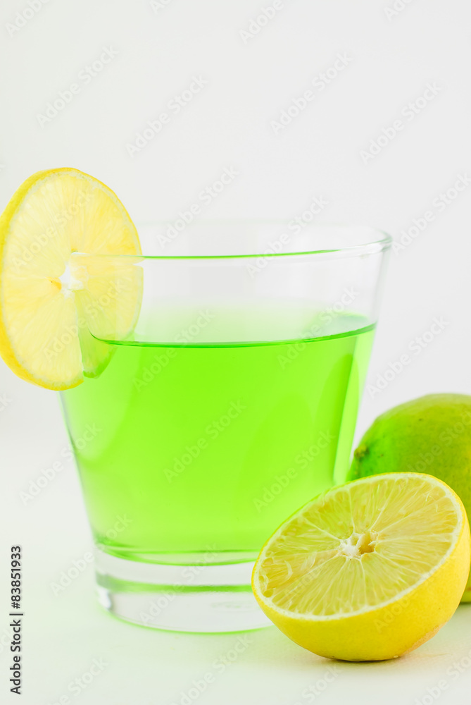 Fresh lemon and lemon drink Fresh lemon and lemon drink