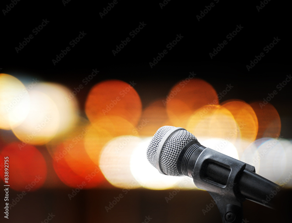 Obraz premium Microphone on stage background